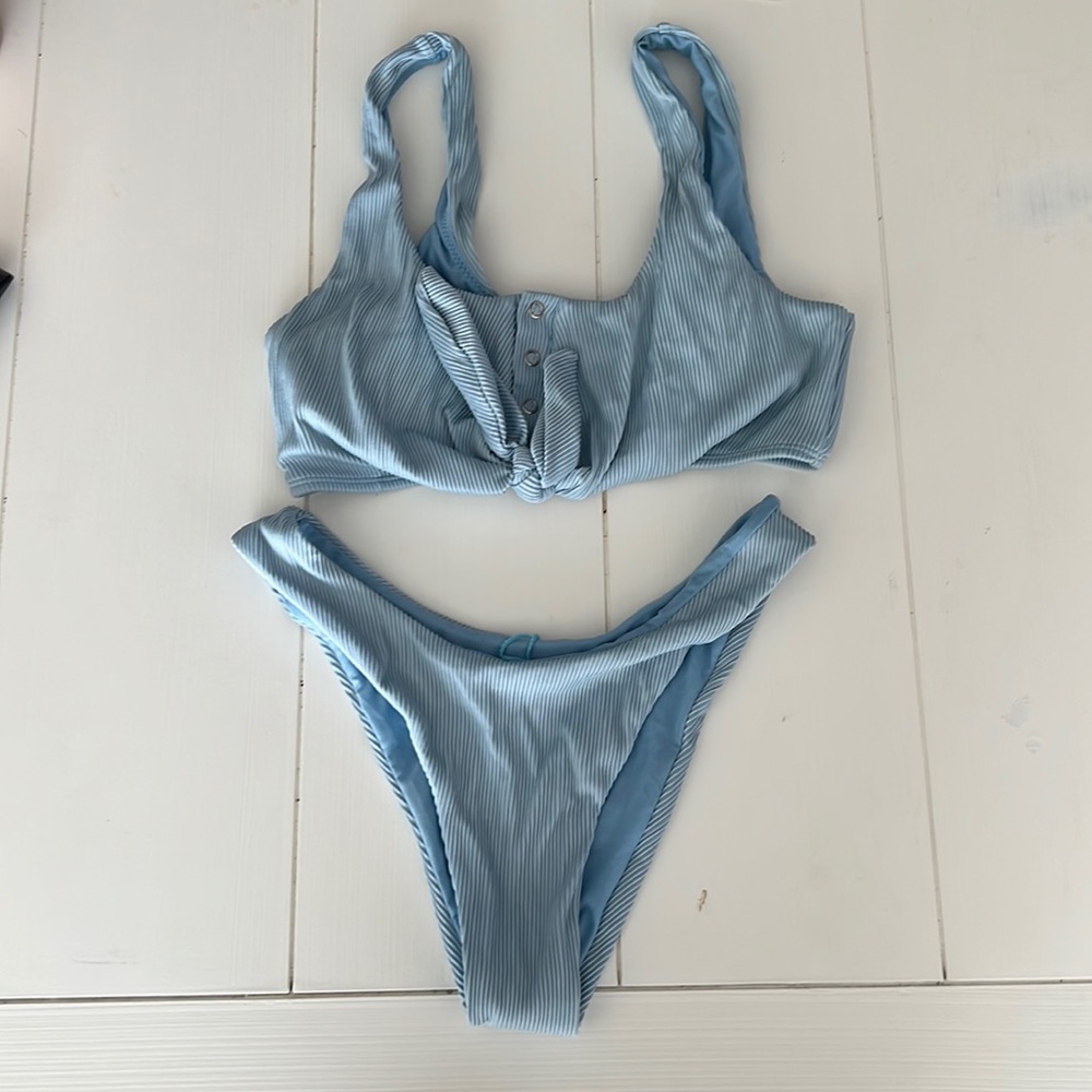 Front tie bikini